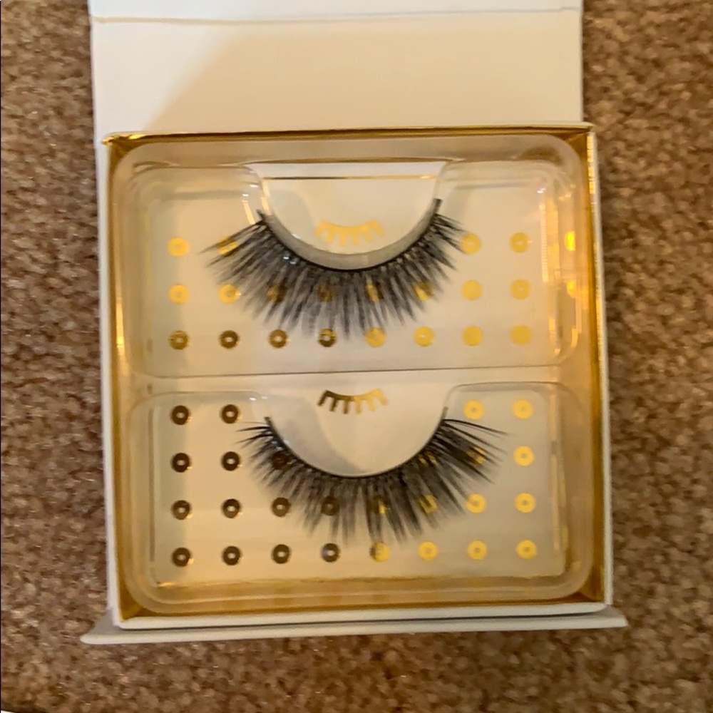 Battington Hepburn Silk Lashes